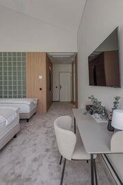 LAJOS HOTEL